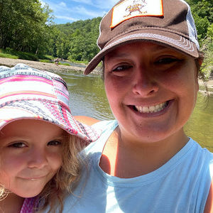 Meet your Posher, Carly